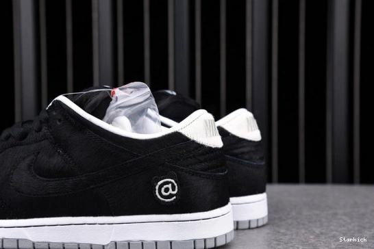 Toy SB Dunk Nike (2020) Medicom Low CZ5127-001 0725